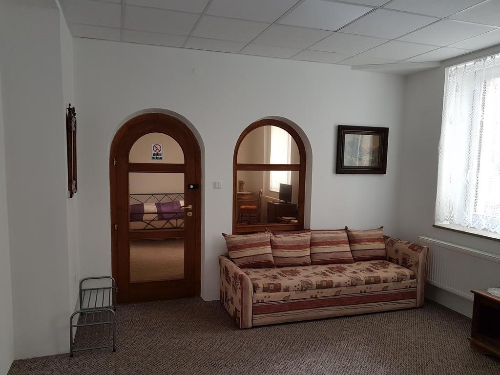 Apartmany U Dvora Jihlava Exterior photo